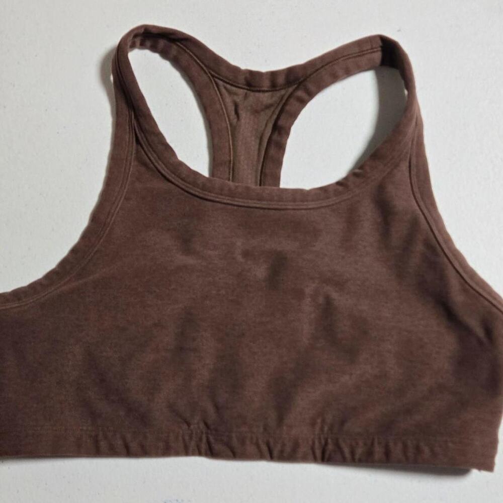 Vuori brown womens sports bra medium?